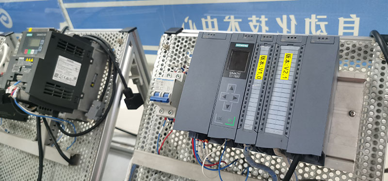 <b>1500实操设备</b>